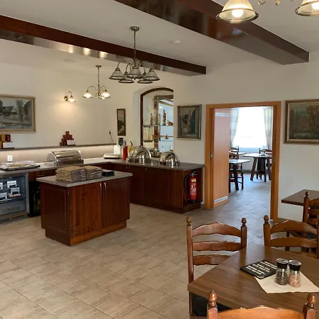 Eduard ゲストハウス 4*