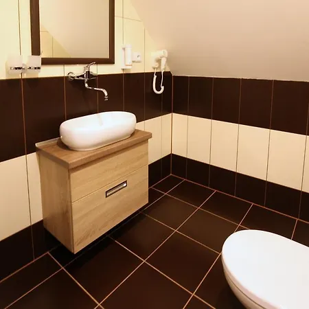 ゲストハウス Eduard