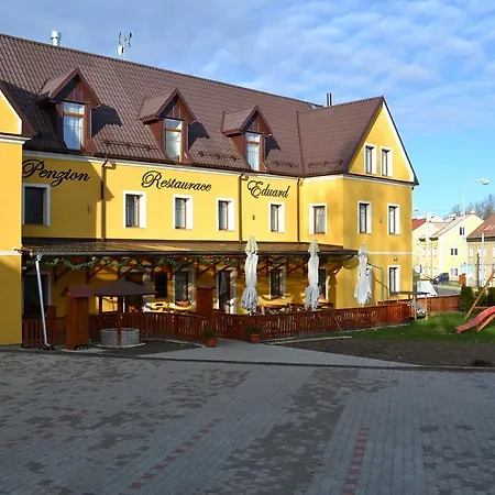 ゲストハウス Eduard 4*