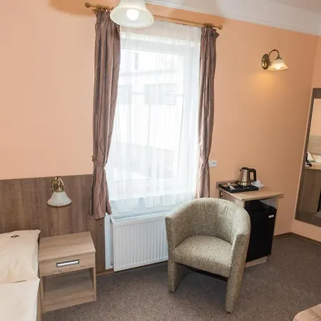 Eduard ゲストハウス 4*