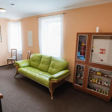 ゲストハウス Eduard 4*