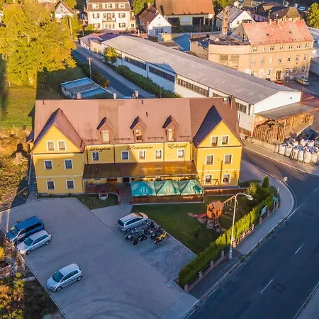 ゲストハウス Eduard 4*