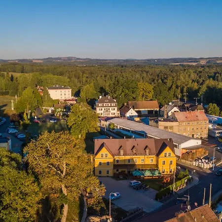 ゲストハウス Eduard